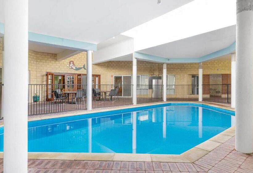 اتاق استاندارد, Inn The Tuarts Guest Lodge