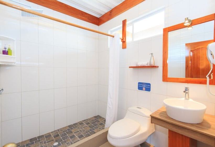 اتاق استاندارد چهار تخته, La Casa De Judy