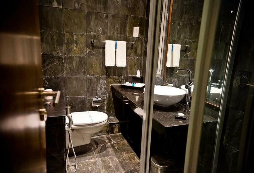 سوییت لوکس, Ocean Edge Suites & Hotel Colombo