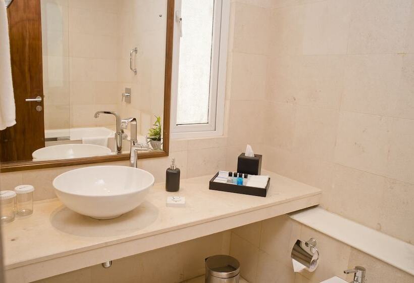 سوییت با چشم‌انداز دریا, Ocean Edge Suites & Hotel Colombo