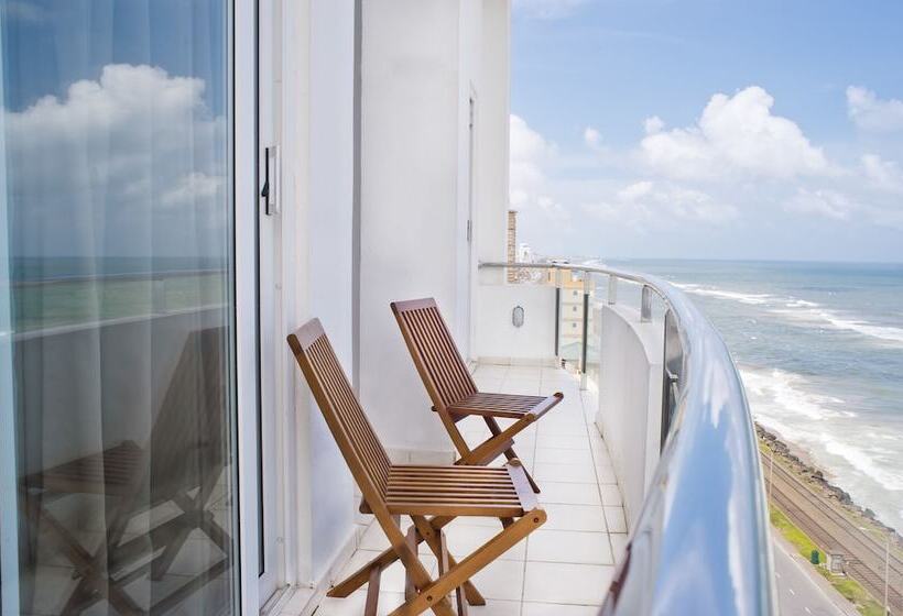 سوییت با چشم‌انداز دریا, Ocean Edge Suites & Hotel Colombo