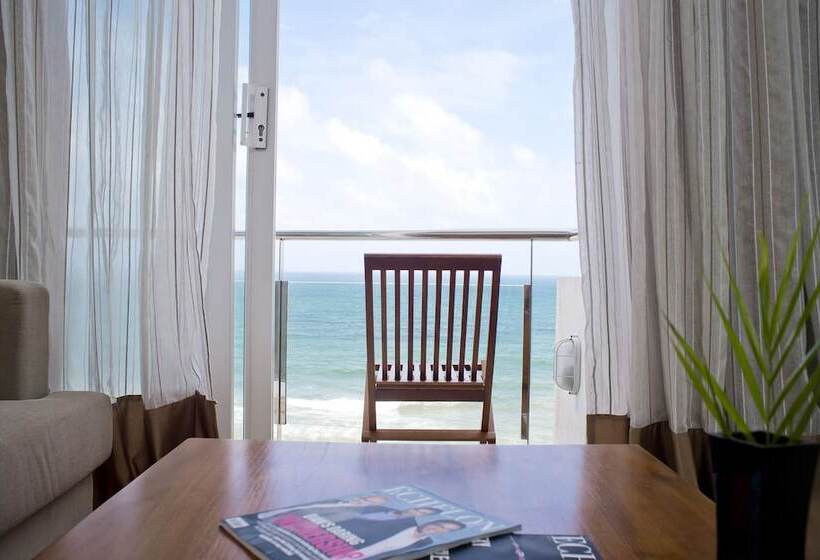 سوییت با چشم‌انداز دریا, Ocean Edge Suites & Hotel Colombo