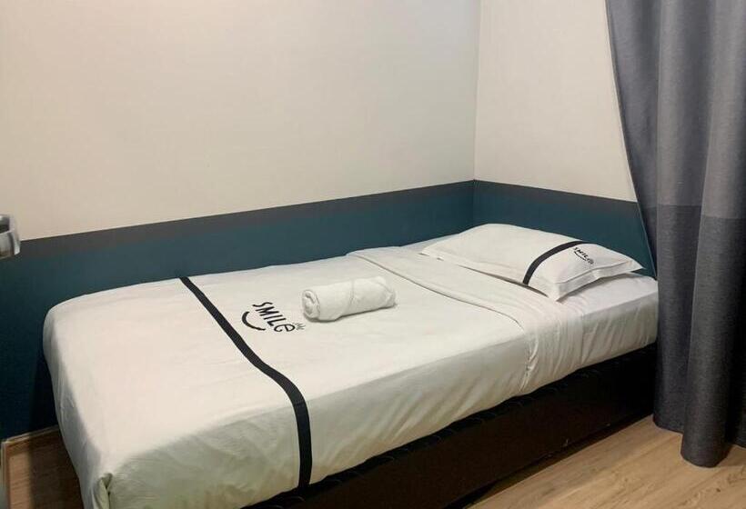 اتاق استاندارد یک نفره, Smile Hotel Usj