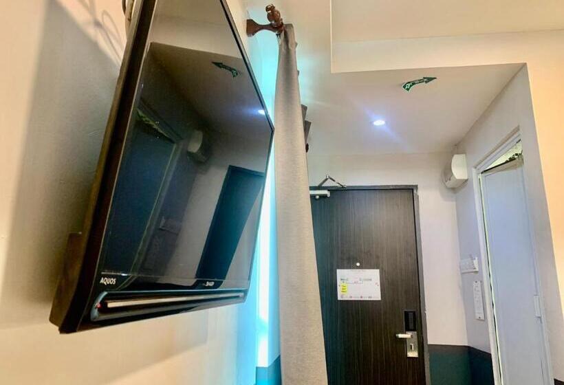 اتاق لوکس, Smile Hotel Usj
