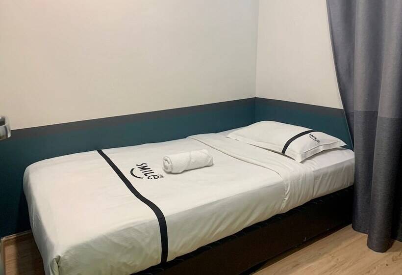 اتاق استاندارد یک نفره, Smile Hotel Usj
