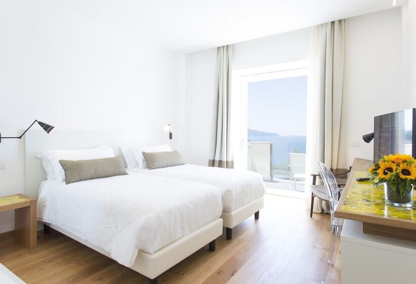 Luxuszimmer mit Meerblick, Villa Fiorella Art