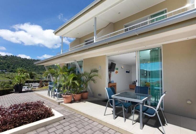 آپارتمان 1 خوابه با چشم‌انداز دریا, Waterview Airlie Beach