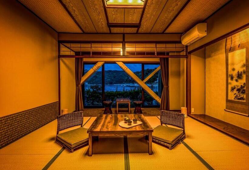 اتاق استاندارد با چشم‌انداز دریا, Ooedo Onsen Monogatari Premium Koshinoyu