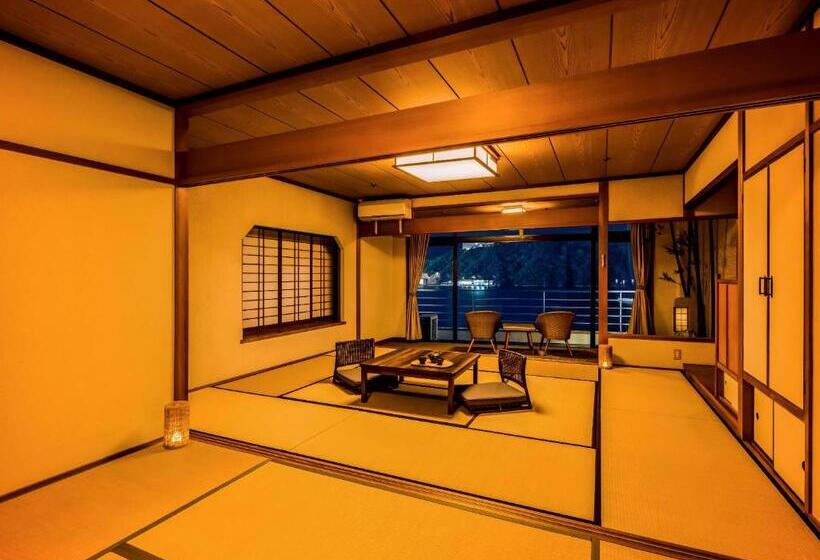 اتاق استاندارد با چشم‌انداز دریا, Ooedo Onsen Monogatari Premium Koshinoyu