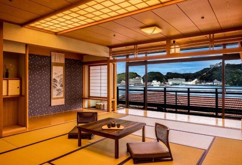 اتاق سوپریور با چشم‌انداز دریا, Ooedo Onsen Monogatari Premium Koshinoyu
