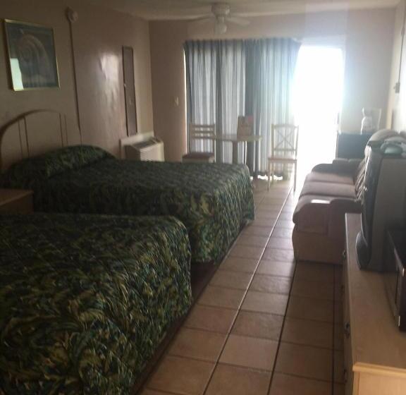 اتاق استاندارد با بالکن و چشم‌انداز دریا, Seascape Inn   Daytona Beach Shores