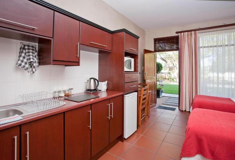 اتاق استاندارد, Miles B&b Guest House