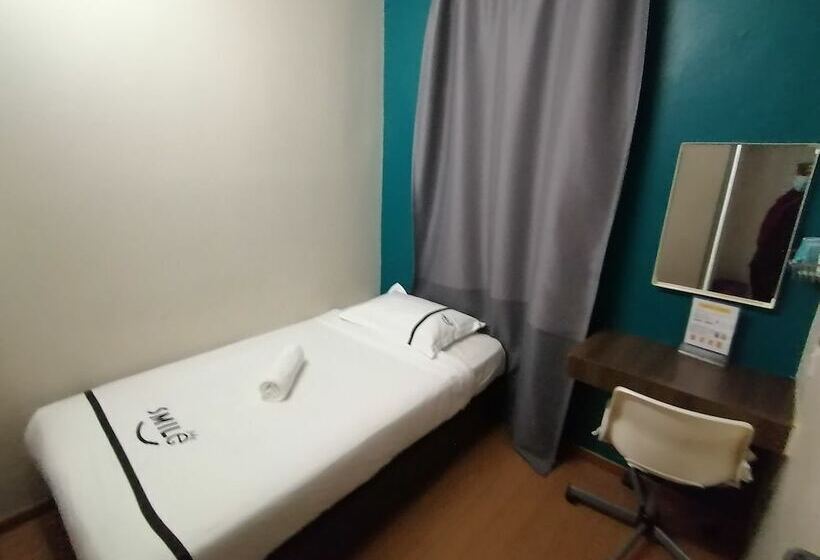 اتاق استاندارد یک نفره, Smile Hotel Usj