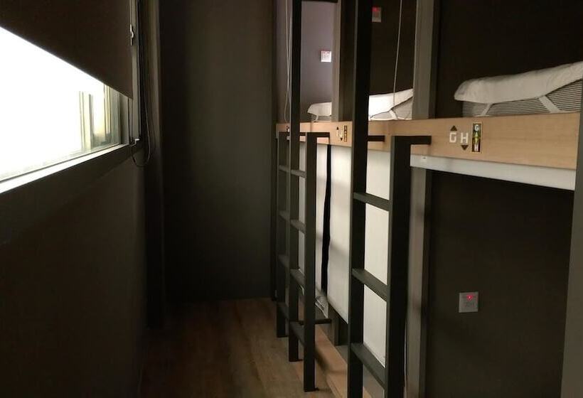 تختخواب در اتاق مشترک, Taipei Discover Hostel