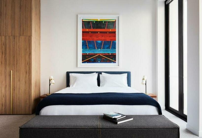 استودیوی استاندارد, The Johnson Brisbane   Art Series
