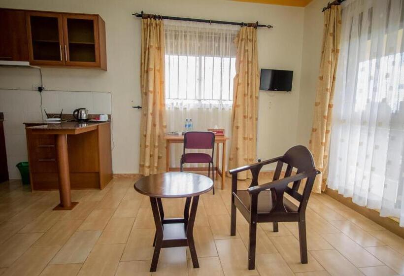 سوییت جونیور, Askay Hotel Suites