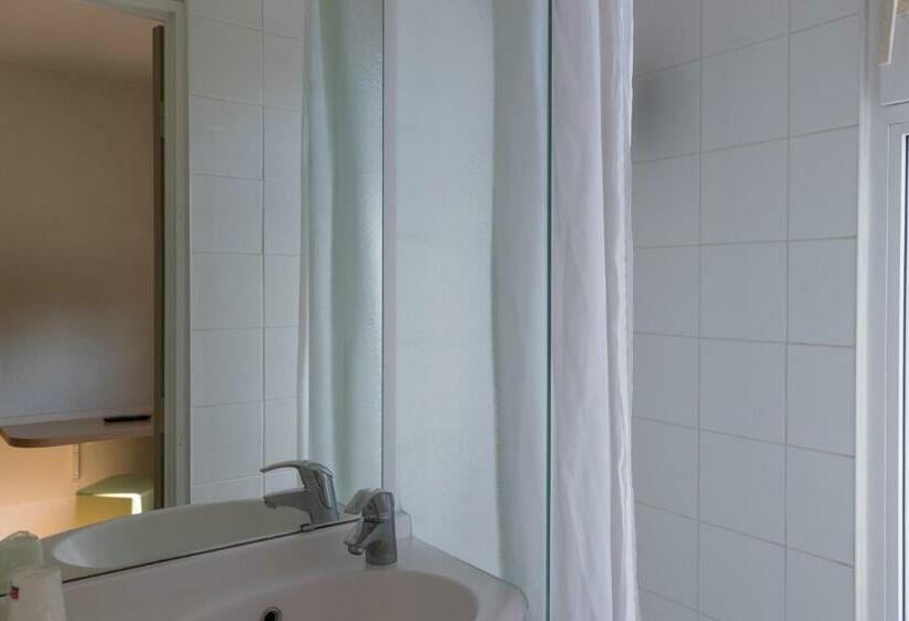 اتاق استاندارد, B&B HOTEL Troyes Centre