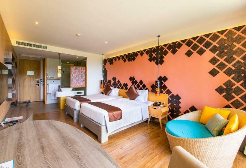 اتاق لوکس با چشم‌انداز دریا, Crest Resort & Pool Villas   Sha Extra Plus
