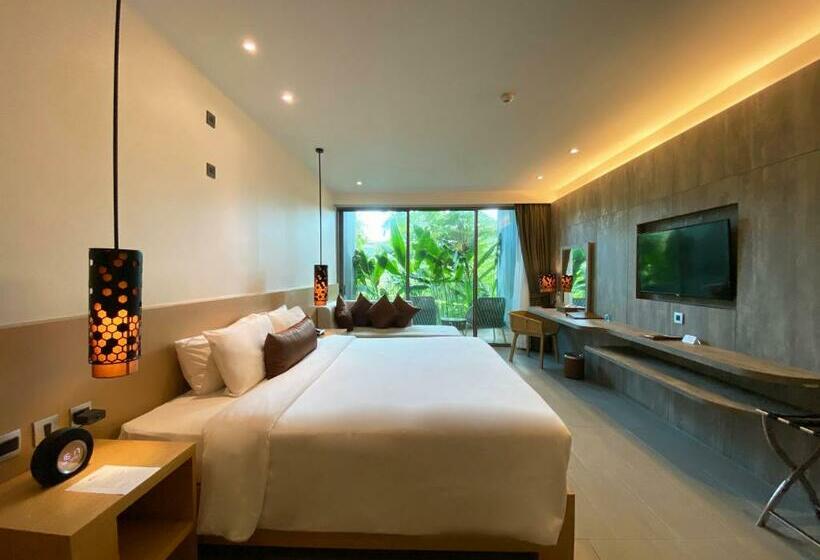 اتاق لوکس, Crest Resort & Pool Villas   Sha Extra Plus