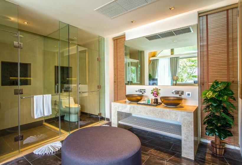 ویلای لوکس 1 خوابه, Crest Resort & Pool Villas   Sha Extra Plus