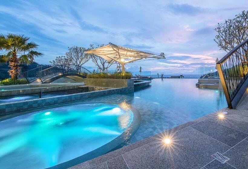 اتاق لوکس, Crest Resort & Pool Villas   Sha Extra Plus