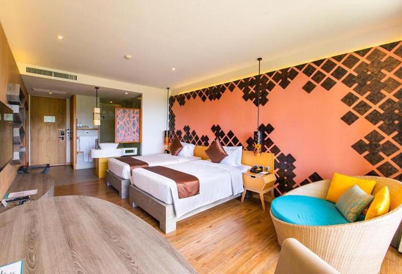 اتاق لوکس با چشم‌انداز دریا, Crest Resort & Pool Villas   Sha Extra Plus