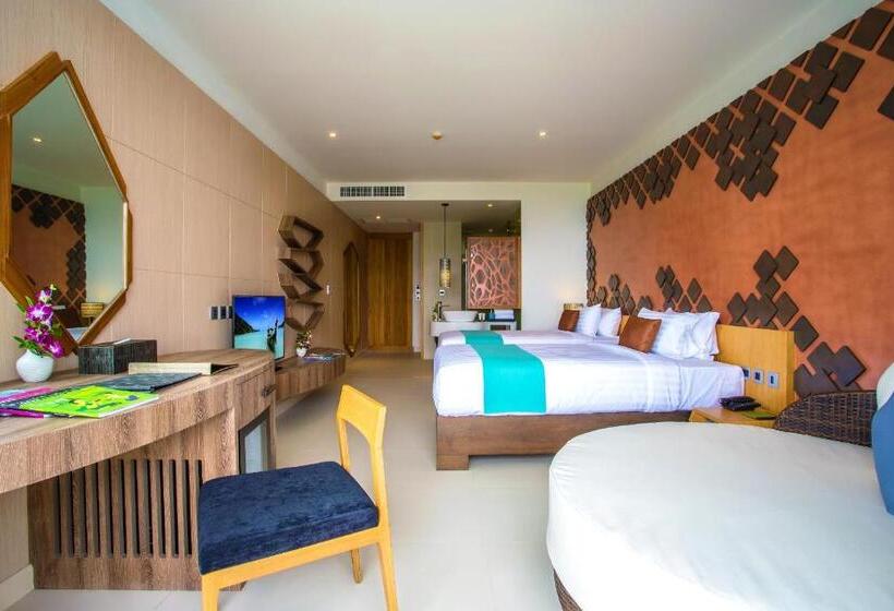 اتاق لوکس با چشم‌انداز دریا, Crest Resort & Pool Villas   Sha Extra Plus