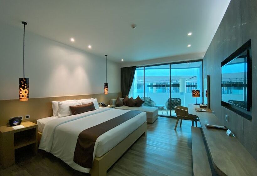 اتاق لوکس, Crest Resort & Pool Villas   Sha Extra Plus