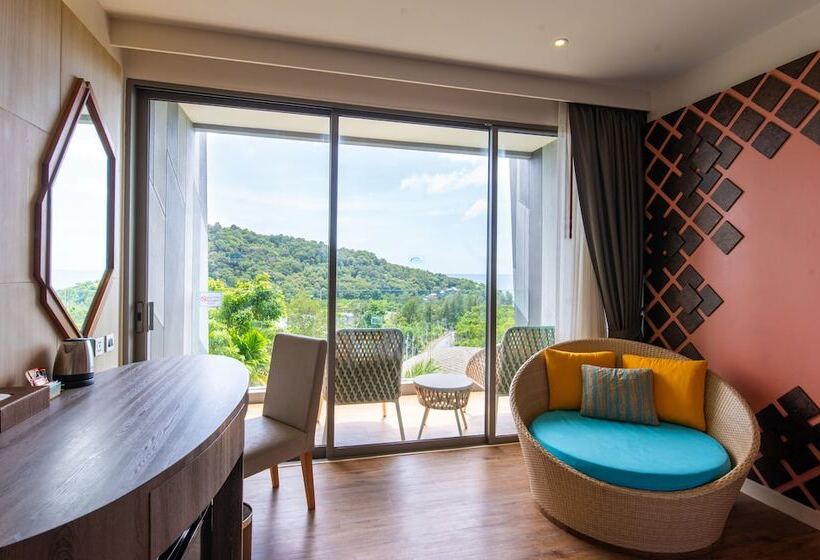 اتاق لوکس با چشم‌انداز دریا, Crest Resort & Pool Villas   Sha Extra Plus