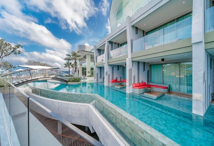 اتاق لوکس با چشم‌انداز دریا, Crest Resort & Pool Villas   Sha Extra Plus