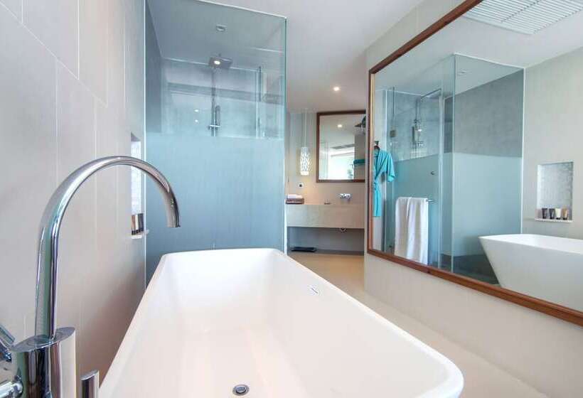اتاق لوکس با چشم‌انداز دریا, Crest Resort & Pool Villas   Sha Extra Plus