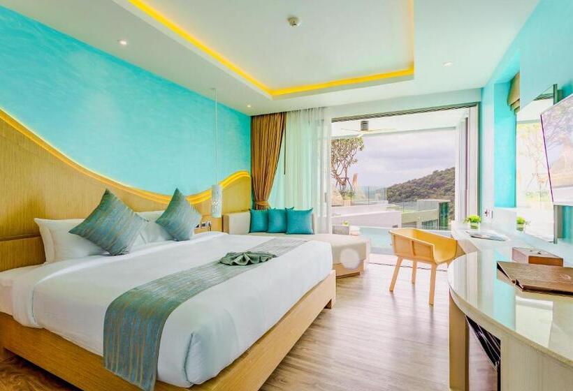 اتاق لوکس با چشم‌انداز دریا, Crest Resort & Pool Villas   Sha Extra Plus
