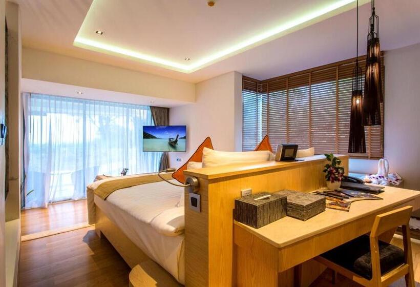 ویلای لوکس 1 خوابه, Crest Resort & Pool Villas   Sha Extra Plus