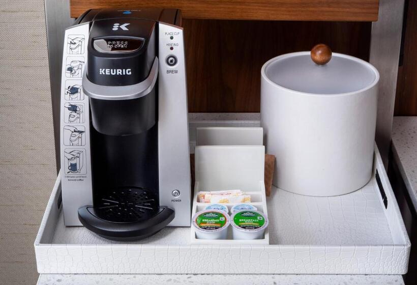 اتاق استاندارد با تخت بزرگ برای معلولان, Even Hotel New York   Midtown East, An Ihg