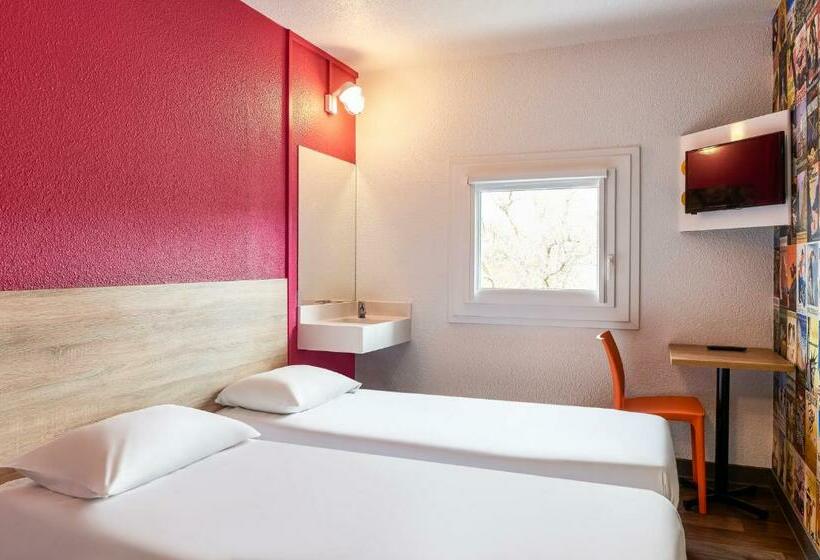 اتاق استاندارد با سرویس بهداشتی مشترک, F1 Thonon Les Bains Est