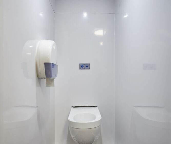 اتاق استاندارد, F1 Vannes