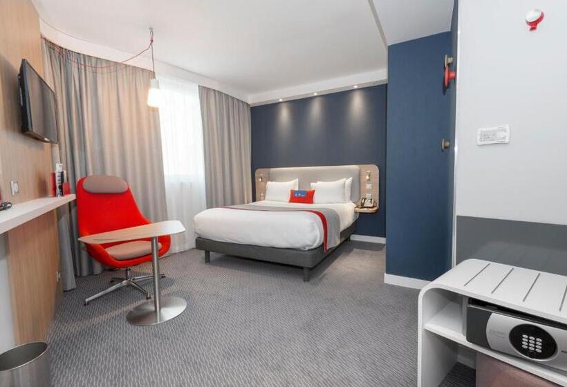 اتاق استاندارد برای معلولان, Holiday Inn Express Paris  Velizy