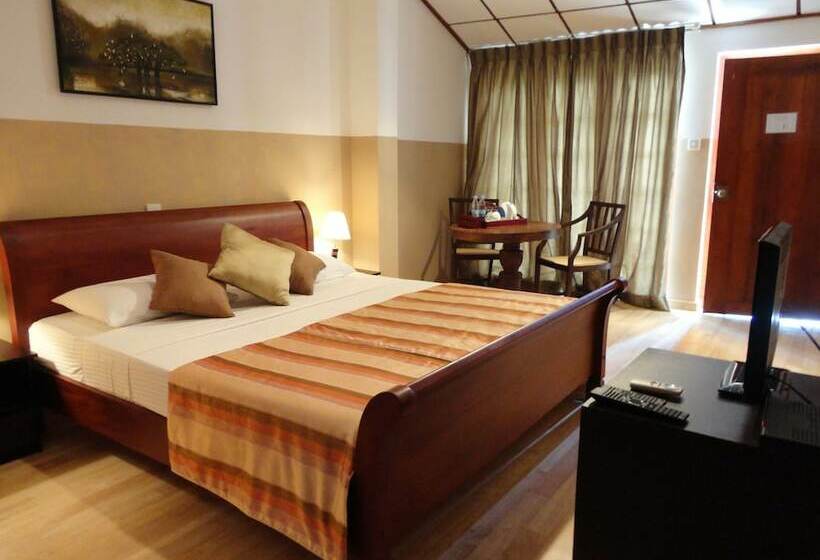 اتاق لوکس, Oak Ray Lake Resort