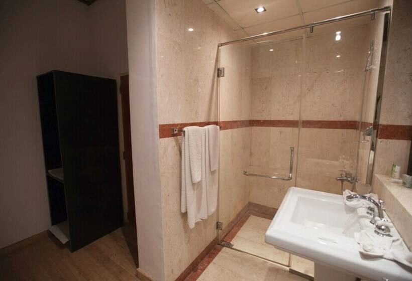 اتاق لوکس, Oak Ray Lake Resort