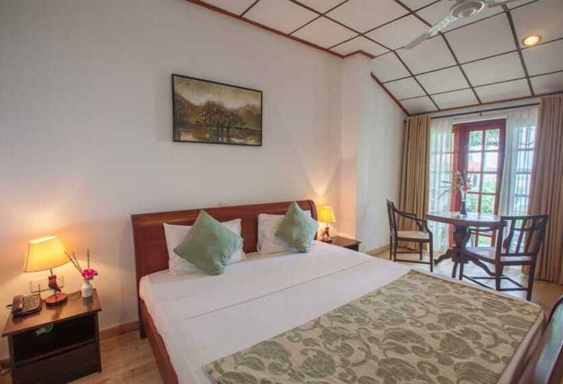 اتاق لوکس, Oak Ray Lake Resort