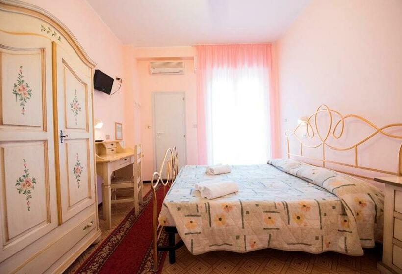 اتاق استاندارد سه نفره, Settebello B&b