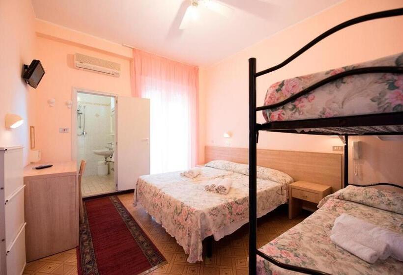 اتاق استاندارد چهار تخته, Settebello B&b
