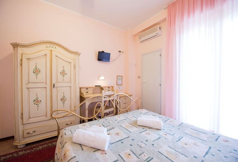 اتاق استاندارد سه نفره, Settebello B&b