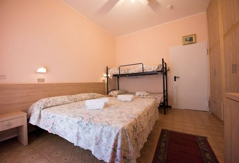 اتاق استاندارد چهار تخته, Settebello B&b