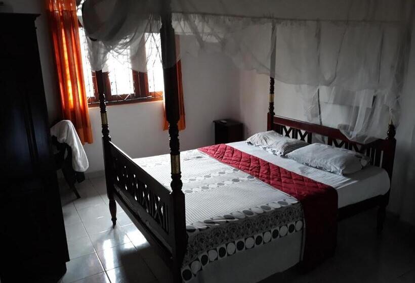 اتاق استاندارد با چشم‌انداز دریا, Little Paradise Guest House