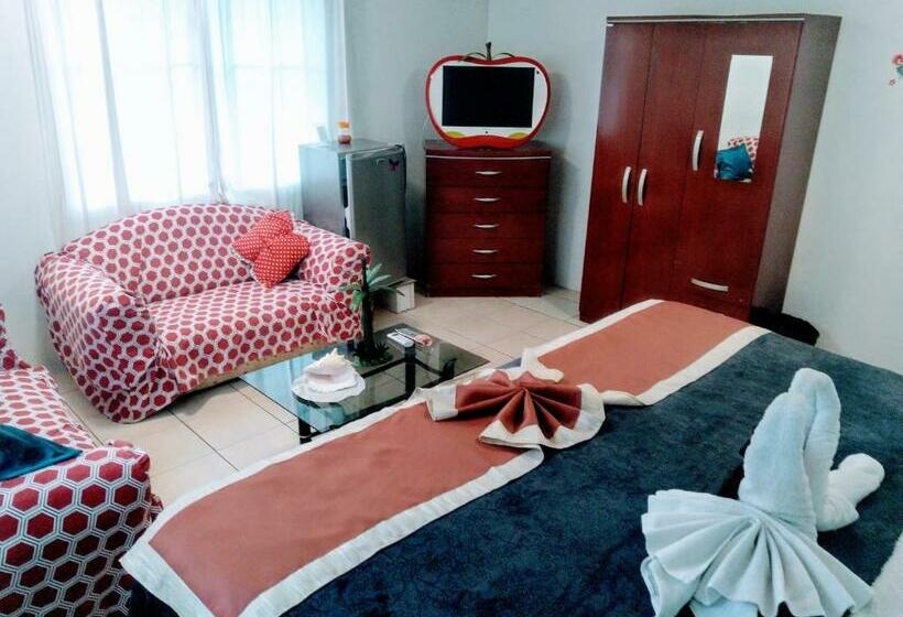 سوئیت با تخت بزرگ, The Red Hut Inn