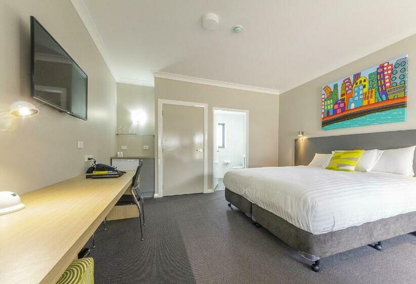 اتاق استاندارد با تخت بزرگ, Club Cowra Motel