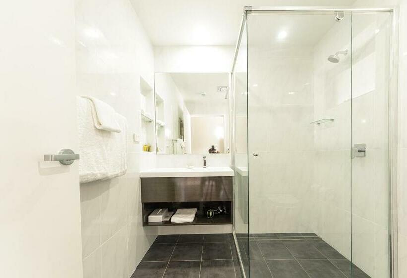 اتاق استاندارد با تخت بزرگ, Club Cowra Motel