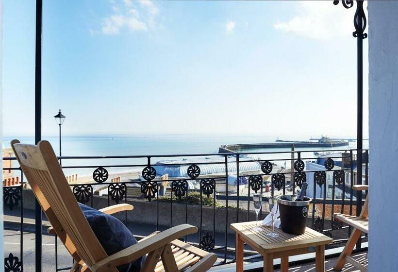 اتاق لوکس با بالکن و چشم‌انداز دریا, Albion House At Ramsgate
