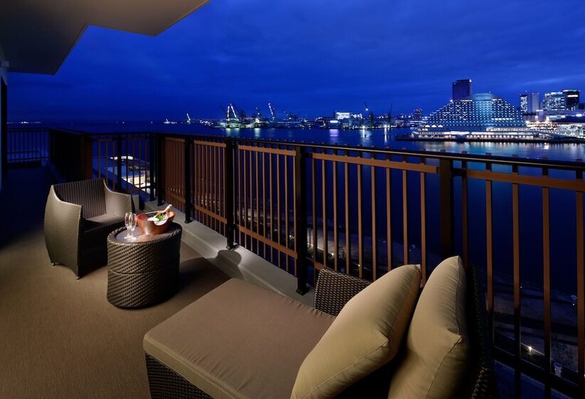 اتاق لوکس با چشم‌انداز دریا, Kobe Minato Onsen Ren